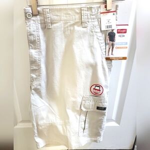 Wrangler Men's Relaxed Fit Cargo Shorts Size 48 NWT